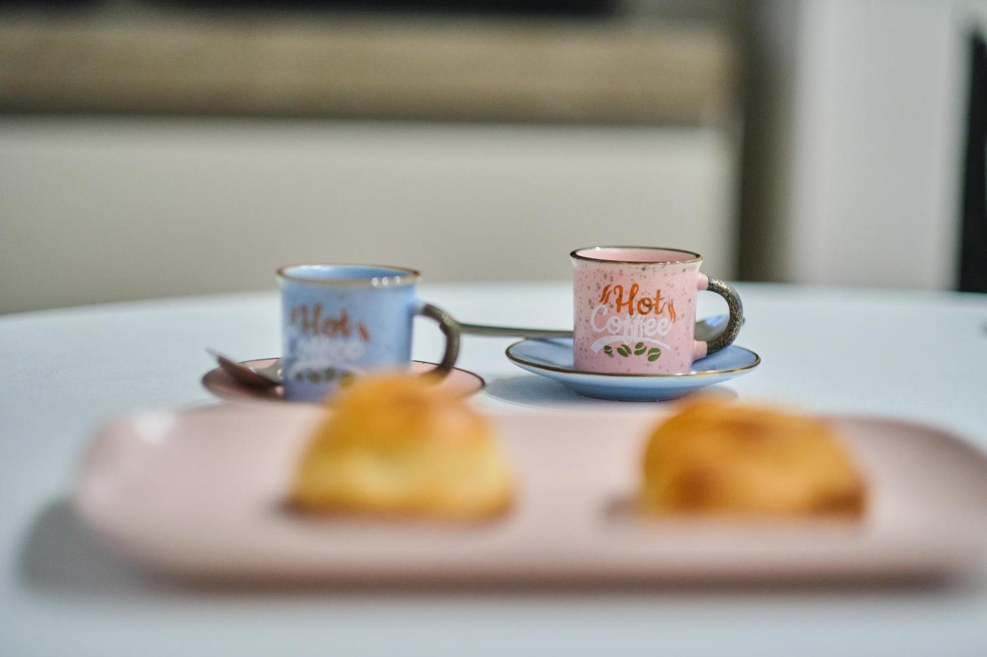 Pink Star Napoli Luxury Apartment ภายนอก รูปภาพ