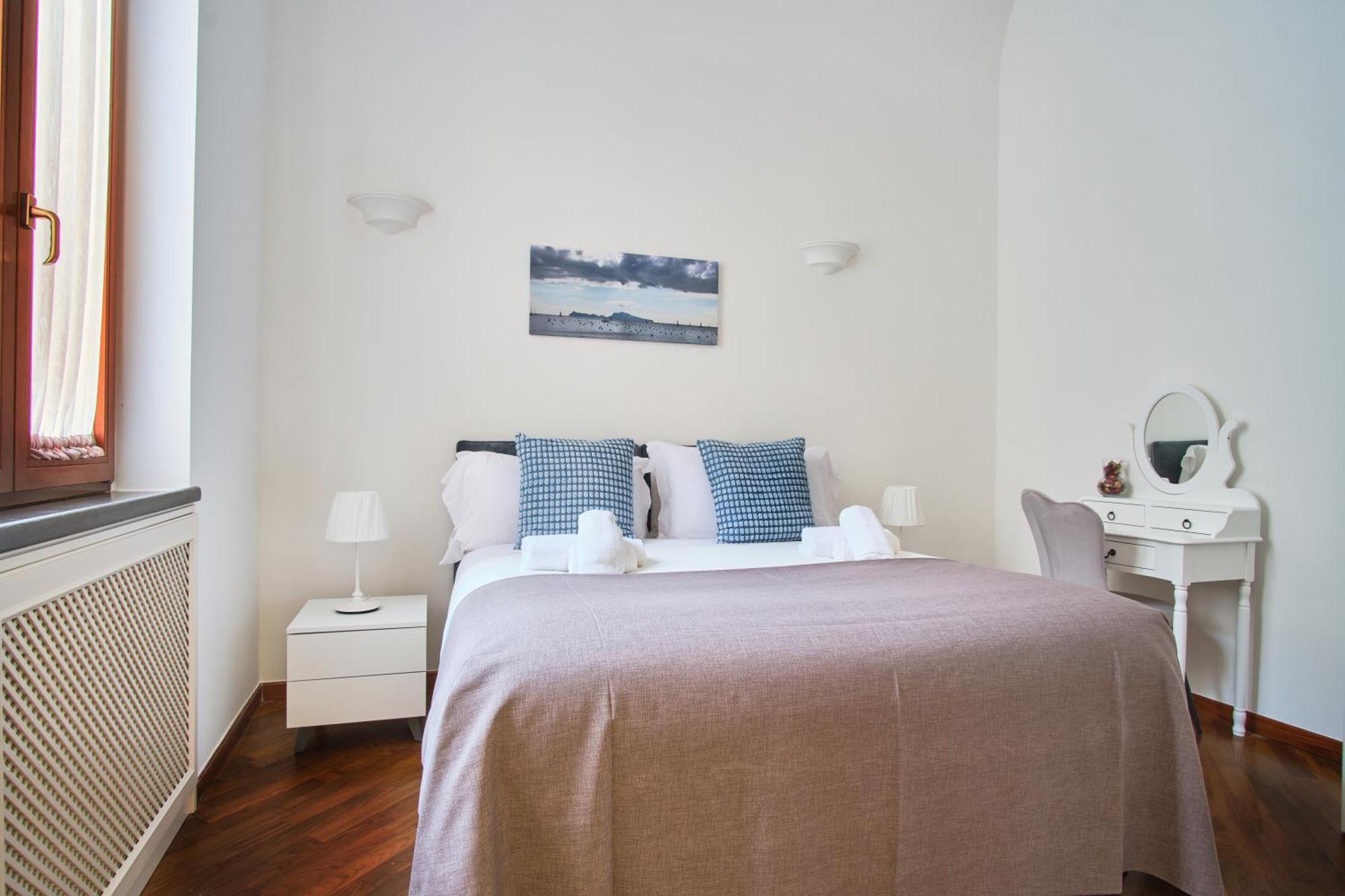 Pink Star Napoli Luxury Apartment ภายนอก รูปภาพ